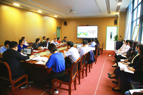 2acd9cec9cfee8af34e1c3beb70213c.jpg