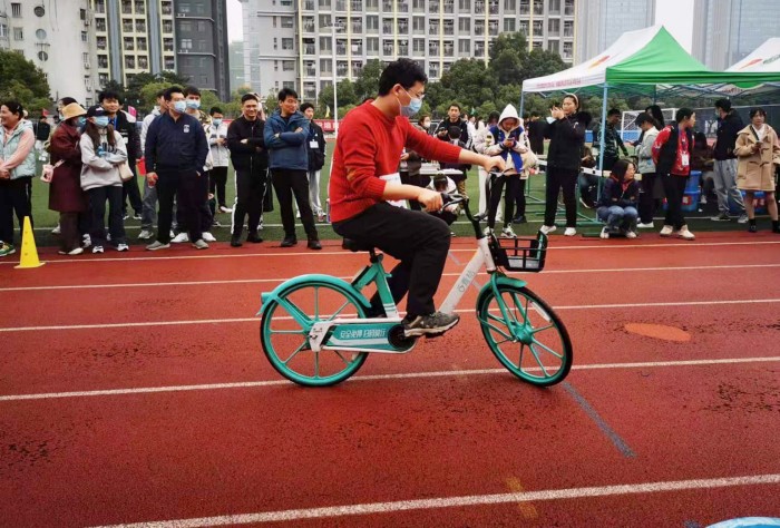 1668998121205087252.jpg 运动会30_副本.jpg