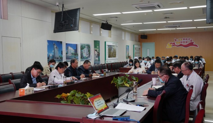 党委中心组学习2_副本.jpg