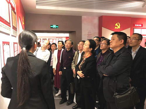 微信图片_20191025100556_副本.jpg